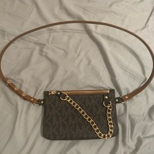 Michael Kors belt bag size XL